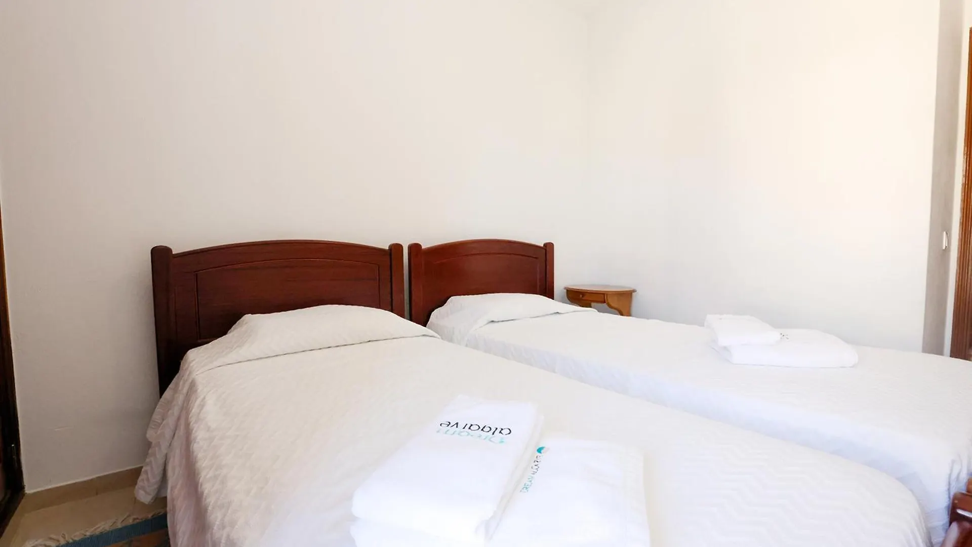 B36 - Dona Ana Secluded Spot Apartment Lagos
