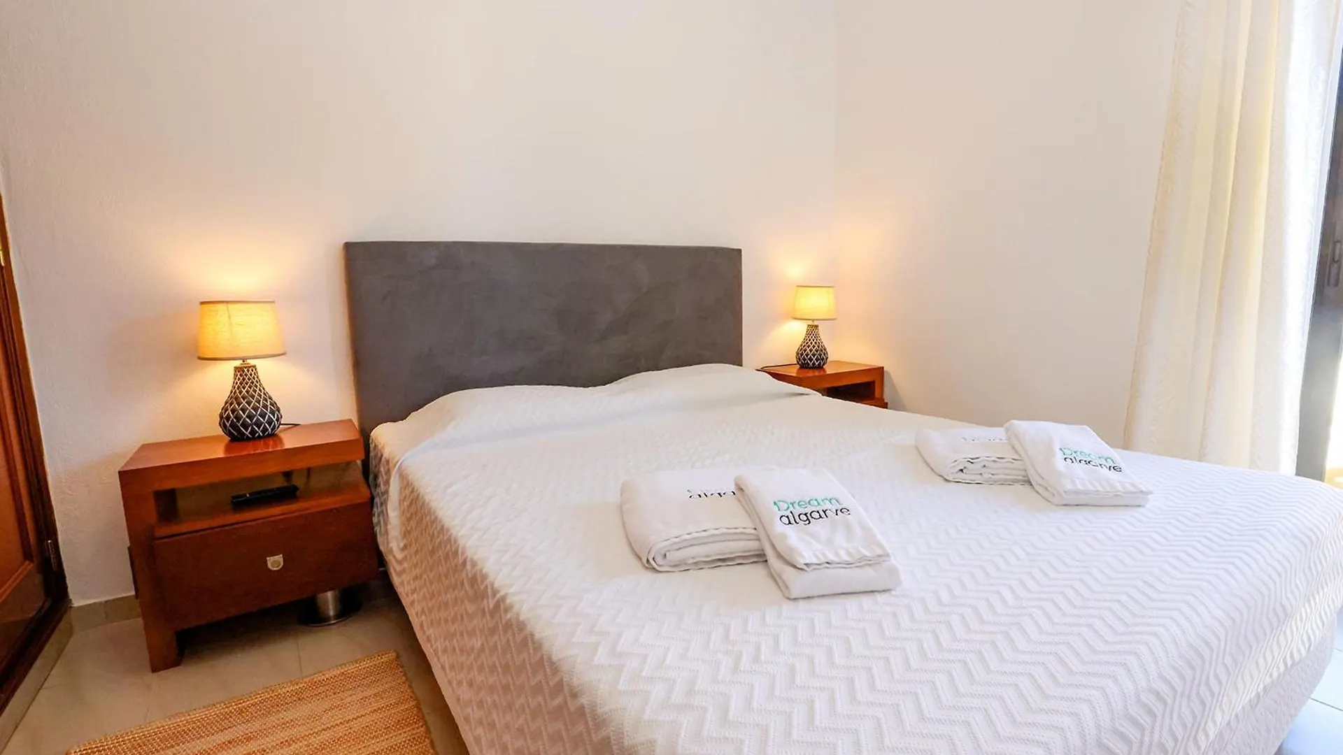 B36 - Dona Ana Secluded Spot Apartment Lagos